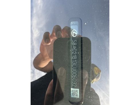 Used 2023 Nissan Kicks S image 37