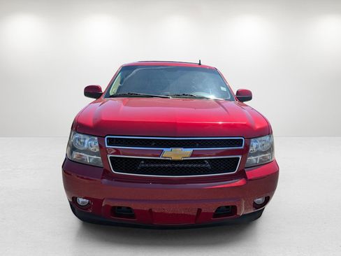 Used 2013 Chevrolet Tahoe LT image 2