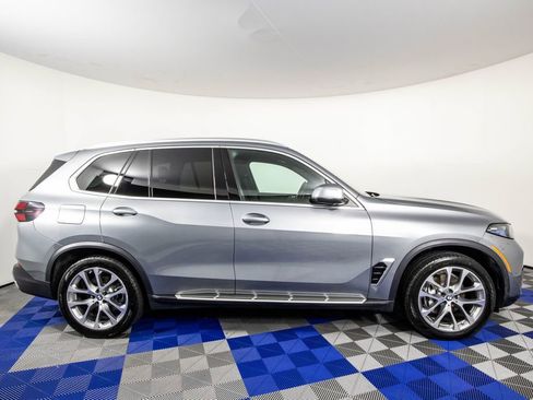 Used 2026 BMW X5 xDrive40i AWD/4WD image 4