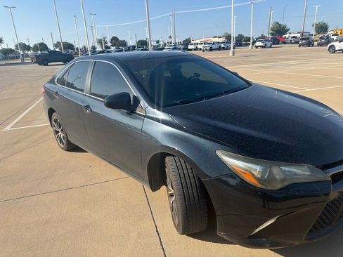Used 2016 Toyota Camry XSE w/ Moonroof Package FWD image 1