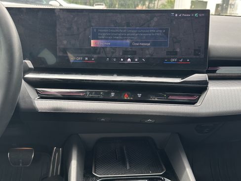 Certified 2024 BMW 530i xDrive w/ M Sport Package AWD/4WD image 31