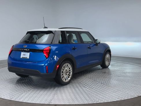 New 2026 MINI Cooper 4-Door Hardtop image 8