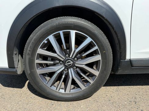 Used 2021 Nissan Kicks SV FWD image 36