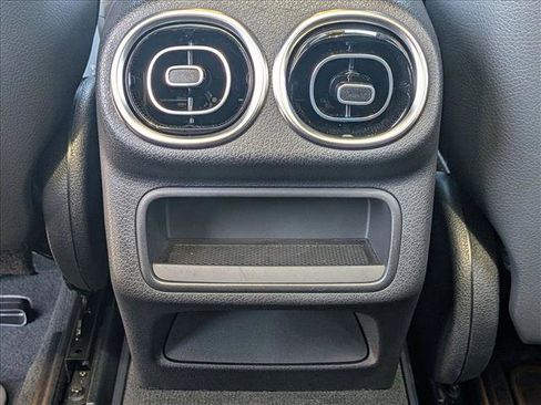 Used 2026 Mercedes-Benz GLC 300 4MATIC image 16