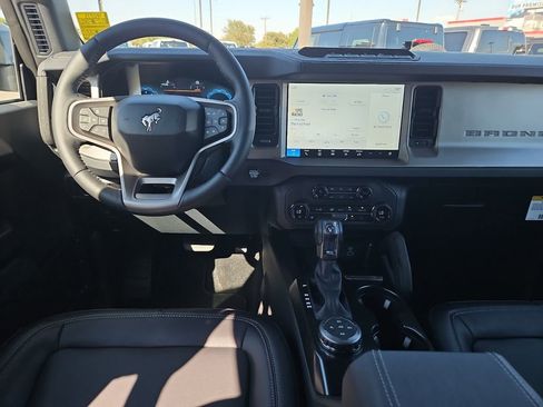 New 2025 Ford Bronco Outer Banks w/ Sasquatch Package image 20