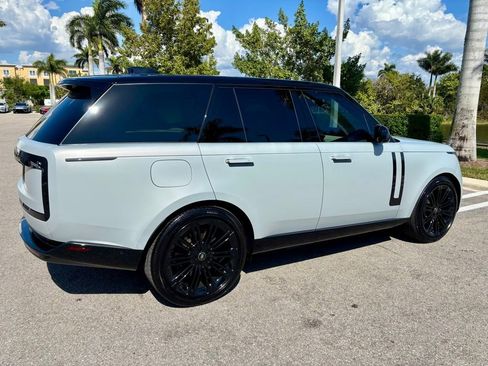 Used 2025 Land Rover Range Rover SE AWD/4WD image 6