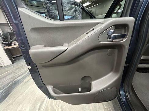 Used 2017 Nissan Frontier PRO-4X w/ Pro-4x Luxury Package image 45