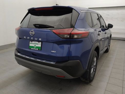 Used 2023 Nissan Rogue S AWD/4WD image 9