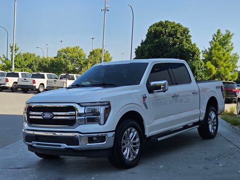 Used 2025 Ford F150 Lariat w/ Equipment Group 501A Mid AWD/4WD image 3