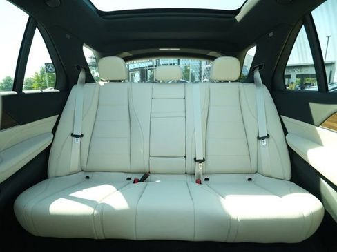 Certified 2026 Mercedes-Benz GLE 350 4MATIC image 33