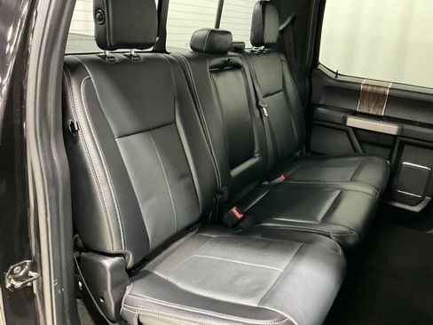 Used 2019 Ford F150 Lariat image 24