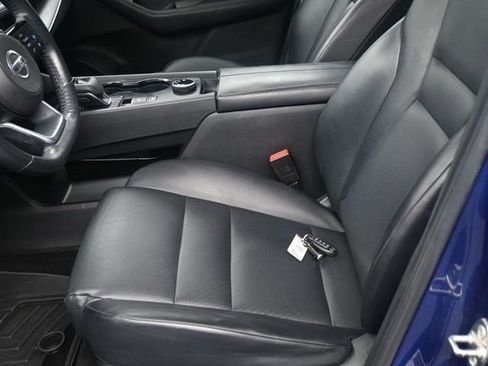 Used 2021 Nissan Rogue SV w/ Premium Package AWD/4WD image 14