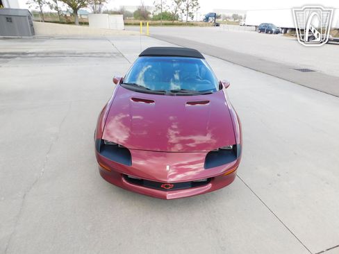 Used 1995 Chevrolet Camaro Z28 image 7
