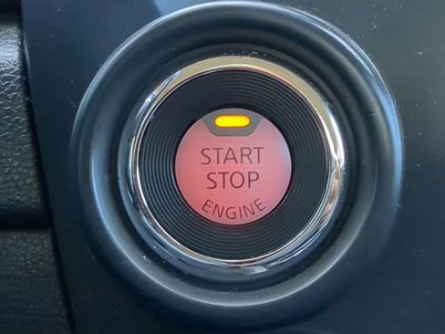 Used 2024 Nissan Titan SV w/ SV Convenience Package AWD/4WD image 34