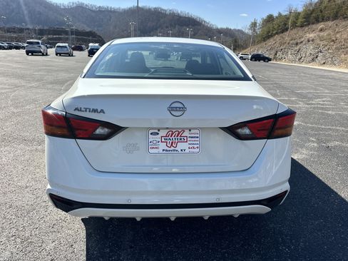 Used 2023 Nissan Altima 2.5 S image 3