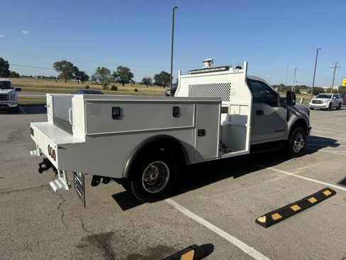 Used 2019 Ford F350 XL w/ Power Equipment Group AWD/4WD image 3