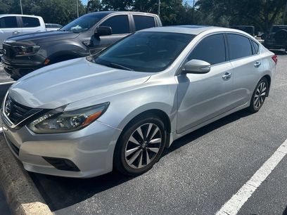 Used 2017 Nissan Altima 2.5 SL w/ Technology Package