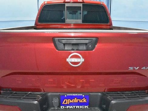 Certified 2022 Nissan Frontier SV AWD/4WD image 31