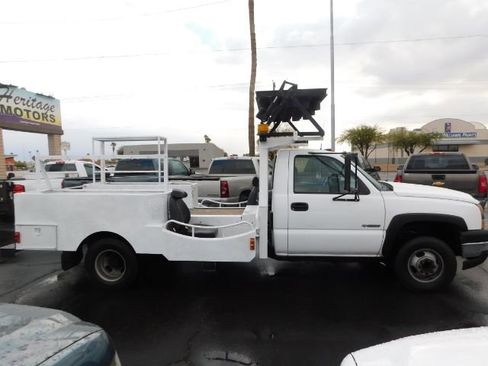 Used 2006 Chevrolet Silverado 3500 2WD Regular Cab image 7