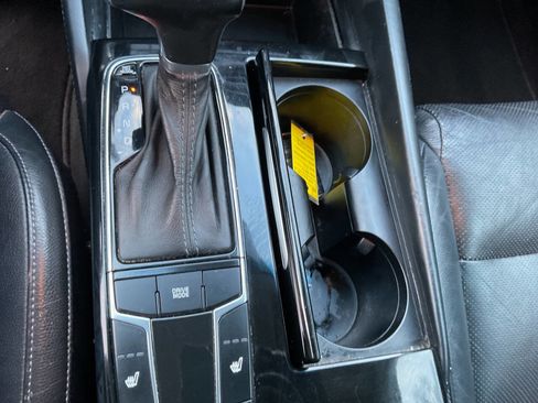 Used 2017 Kia Cadenza Premium w/ Luxury Package image 17