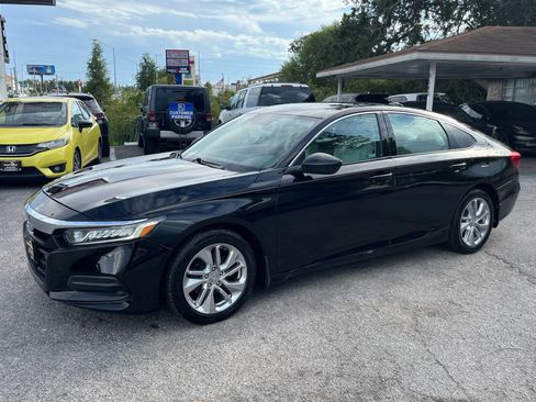 Used 2018 Honda Accord LX image 8