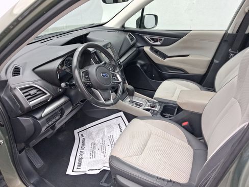 Used 2019 Subaru Forester Premium w/ All-Weather Package AWD/4WD image 4