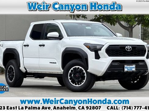 Used 2024 Toyota Tacoma TRD Off-Road AWD/4WD image 1