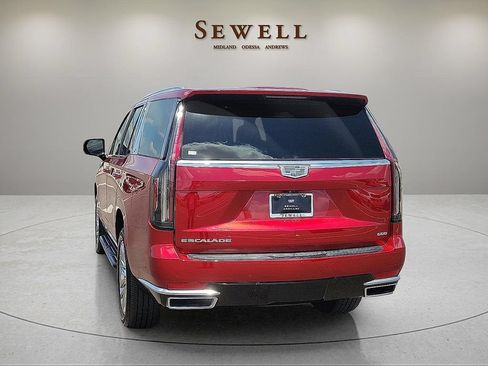 Used 2023 Cadillac Escalade Premium Luxury AWD/4WD image 3
