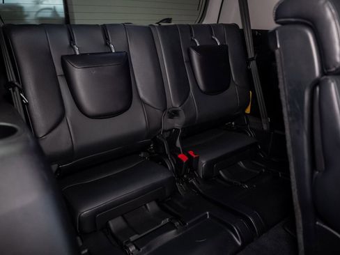 Used 2017 Lexus GX 460 Premium w/ Premium Package image 36