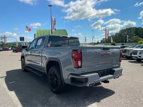 Used 2024 GMC Sierra 1500 Elevation w/ Elevation Premium Package AWD/4WD image 7