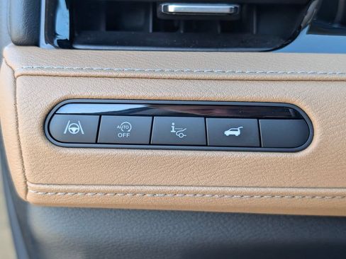 Used 2025 INFINITI QX80 Sensory AWD/4WD image 21