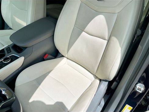 Used 2024 Cadillac XT6 Premium Luxury image 20