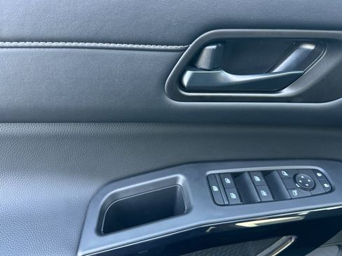 New 2026 Nissan Pathfinder SV AWD/4WD image 12