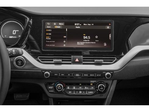 Used 2021 Kia Niro EX Premium w/ Cold Weather Package FWD image 7