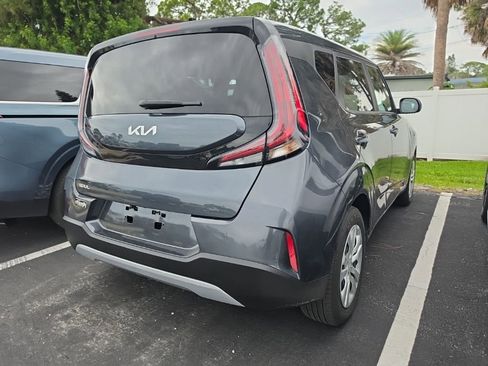 Certified 2023 Kia Soul LX FWD image 14