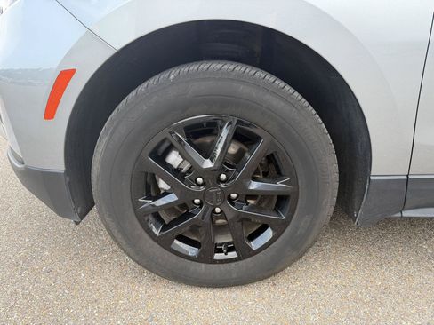 Used 2024 Chevrolet Equinox LT AWD/4WD image 24