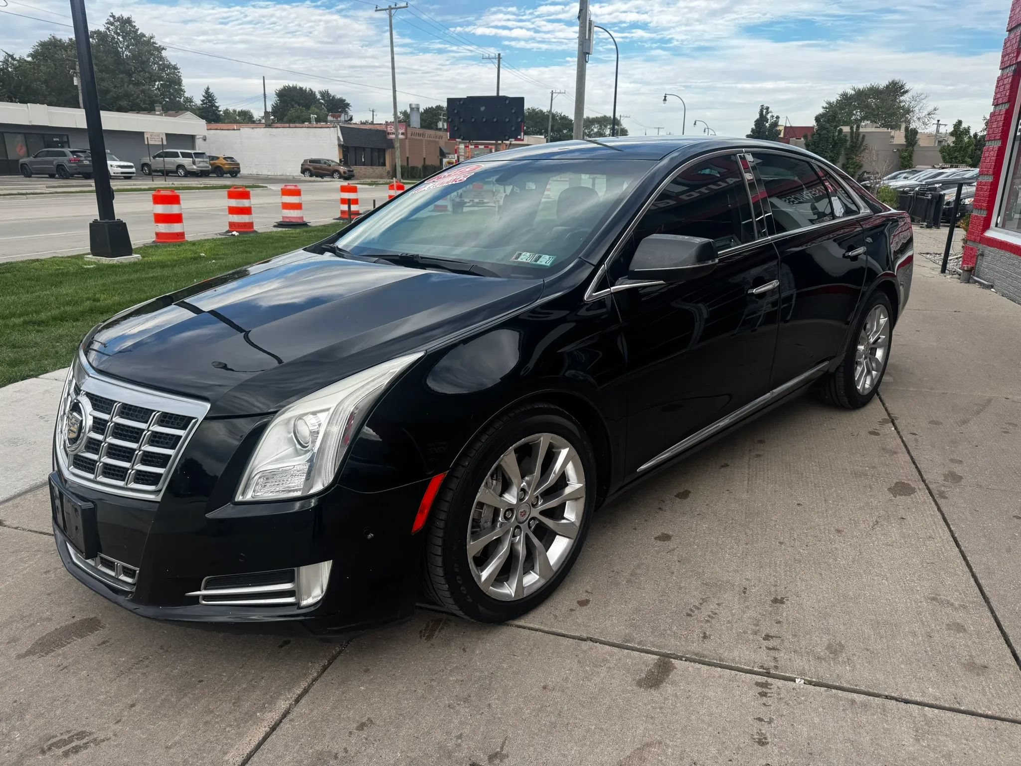 Used 2015 Cadillac XTS Luxury FWD image 8