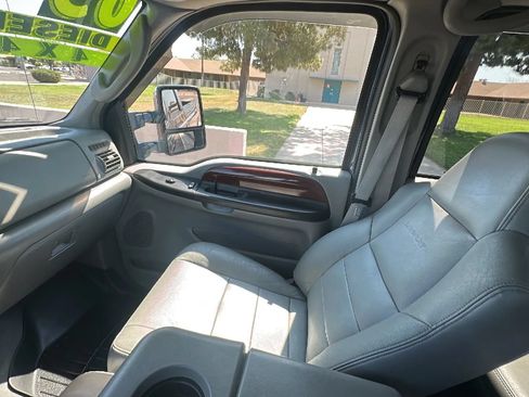 Used 2005 Ford F350 Lariat AWD/4WD image 17