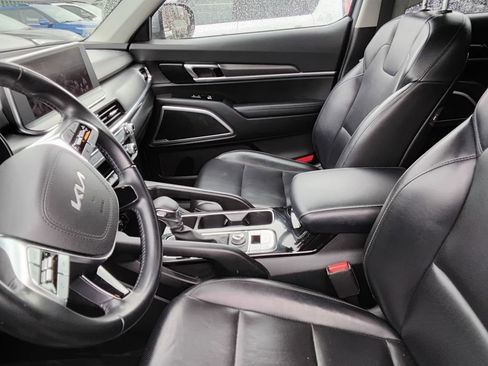 Used 2022 Kia Telluride LX image 8