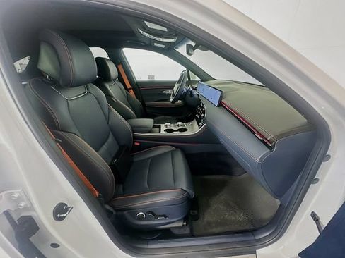 Certified 2026 Genesis GV70 3.5T Sport Advanced AWD/4WD image 29