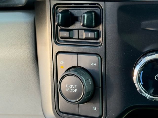 Used 2024 Ford F450 Limited AWD/4WD image 30
