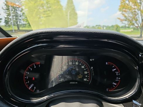 Used 2025 Dodge Durango GT AWD/4WD image 23
