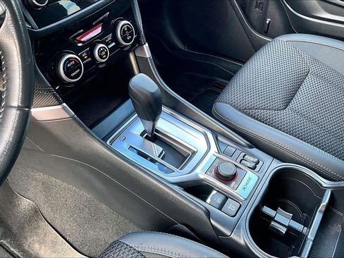 Used 2023 Subaru Forester Premium image 15