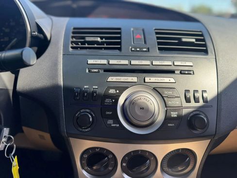 Used 2011 MAZDA MAZDA3 i Touring image 15