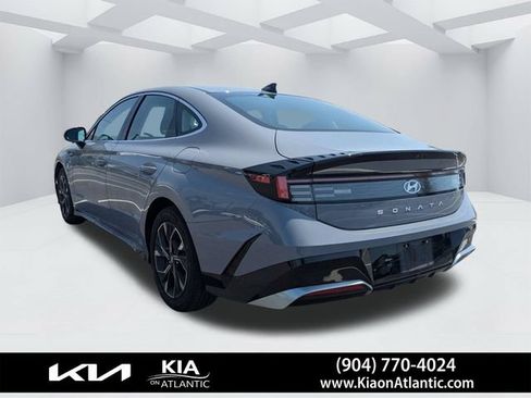 Used 2025 Hyundai Sonata SEL FWD image 5