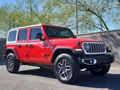 New 2026 Jeep Wrangler Unlimited Sahara w/ Whitecap Package AWD/4WD image 3