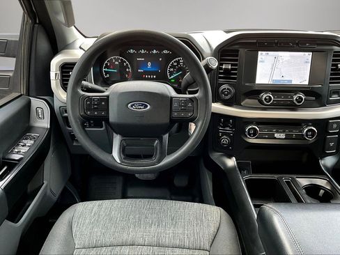 Used 2021 Ford F150 XL w/ Trailer Tow Package image 9