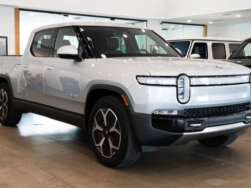 Used 2023 Rivian R1T Adventure AWD/4WD image 3