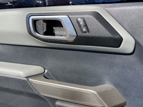 Used 2023 Ford Bronco Badlands w/ Sasquatch Package image 13