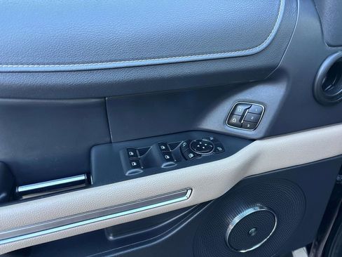 Used 2024 Ford Expedition Max Limited image 12